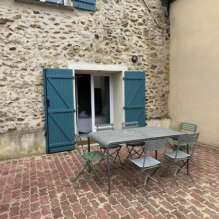 La Maison Des Ormes דירה